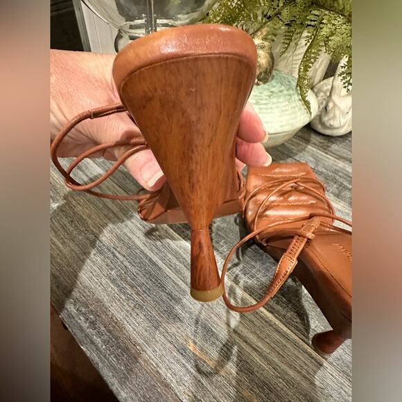 GIA BORGHINI / RHW
Strappy Leather Wedge Sandals - Picture 9 of 15